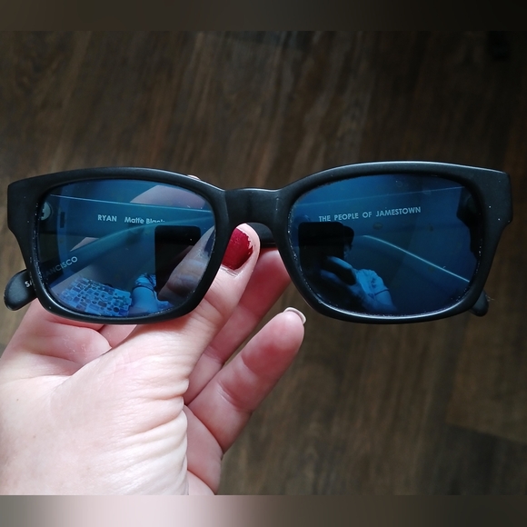 The People of Jamestown San Francisco Ryan in Matte Black Polarized Sunglasses. - Picture 2 of 16